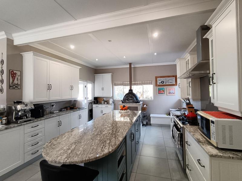 5 Bedroom Property for Sale in Bergsig Eastern Cape